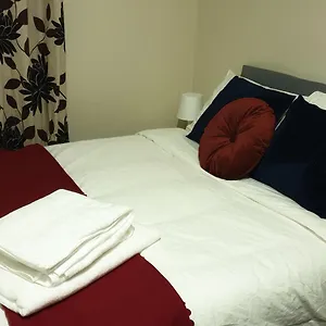 2 Bedroom Lovely In Woolwich Apartment London